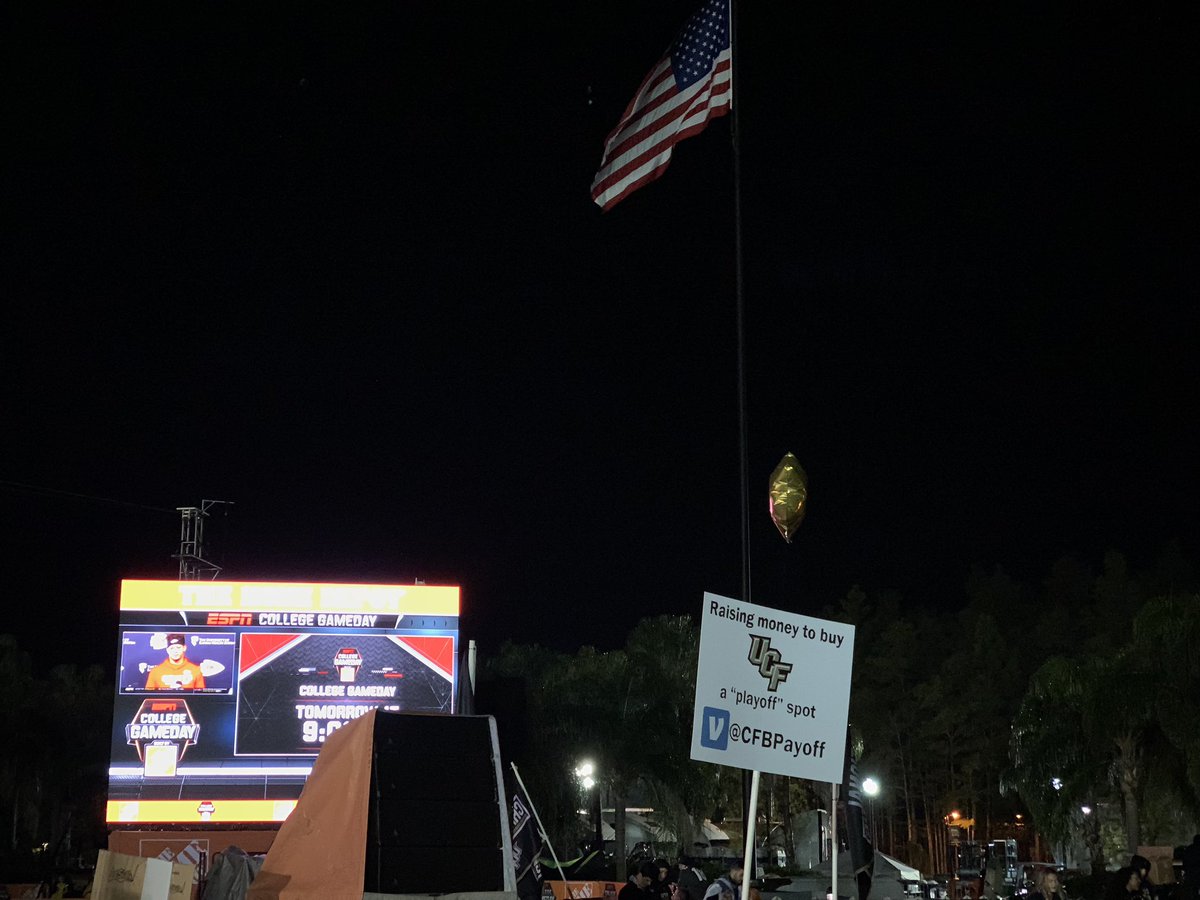 UCFKnightNews's tweet photo. It’s 2 a.m. on #UCF’s #MemoryMall.

Some people are trying to sleep. 

But that’s easier said than done, with this combination of cold weather, people playing music and the general excitement all around. 

#UCFGameDay #UCFGameDaySigns #UCFvCin @CollegeGameDay https://t.co/4UaWm0NCGZ