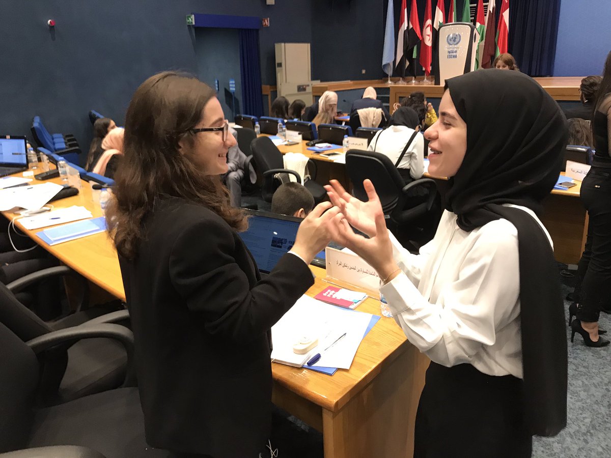 UNESCWA's tweet photo. وصلت وفود الطلاب للمشاركة في #نموذج_الإسكوا! إنهم يمثّلون الدول الأعضاء الـ18 للجنة الإقليمية ووكالات للأمم المتحدة ومنظمات غير حكومية. سيناقشون مواضيع متعلقة بالنزاعات والتنمية مع تركيز على الشباب والمساواة بين الجنسين وإعادة البناء والصمود. ترقبوا المزيد حول هذا اللقاء! https://t.co/6NabsZdhTl