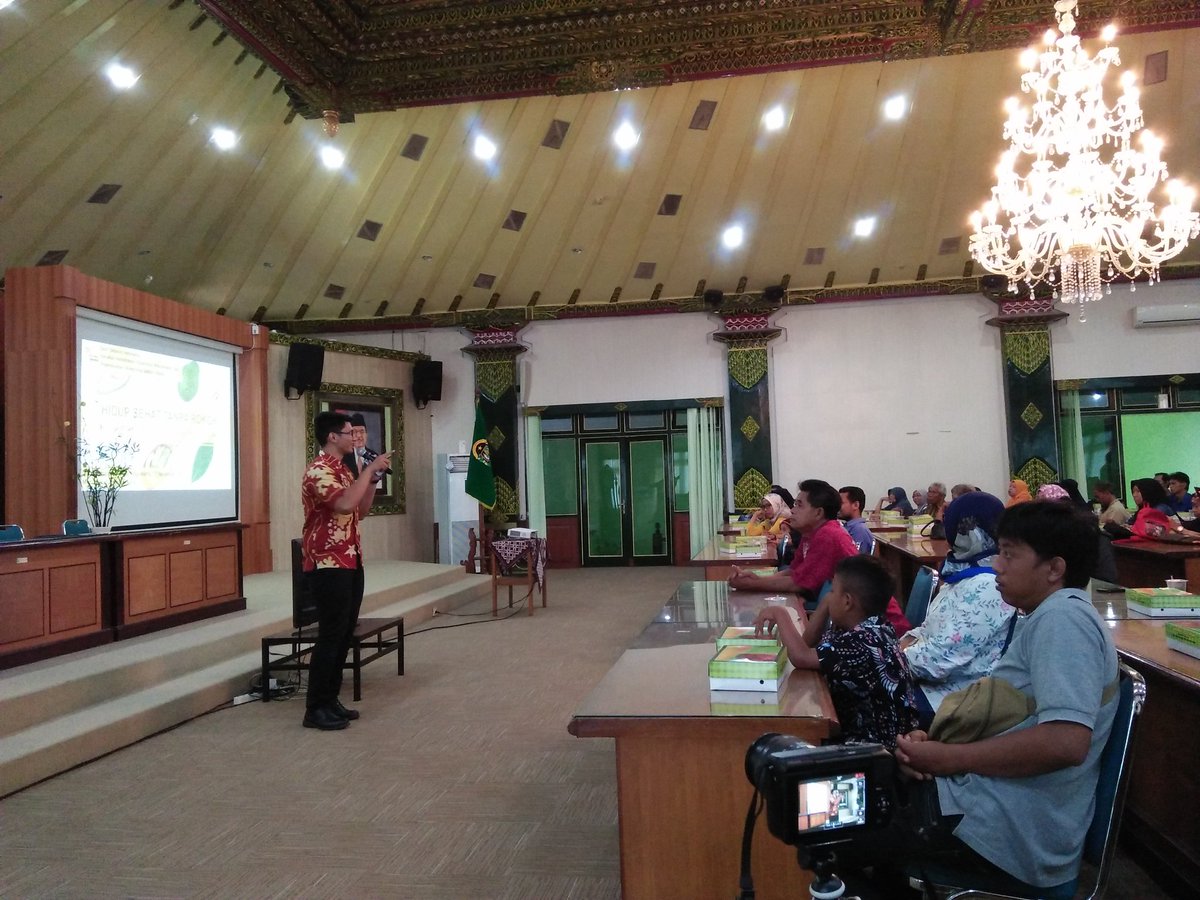 muviimuv's tweet photo. Dengerin presentasi dr @anisbaskara @balaikotajogja https://t.co/FctwuHJ6o8