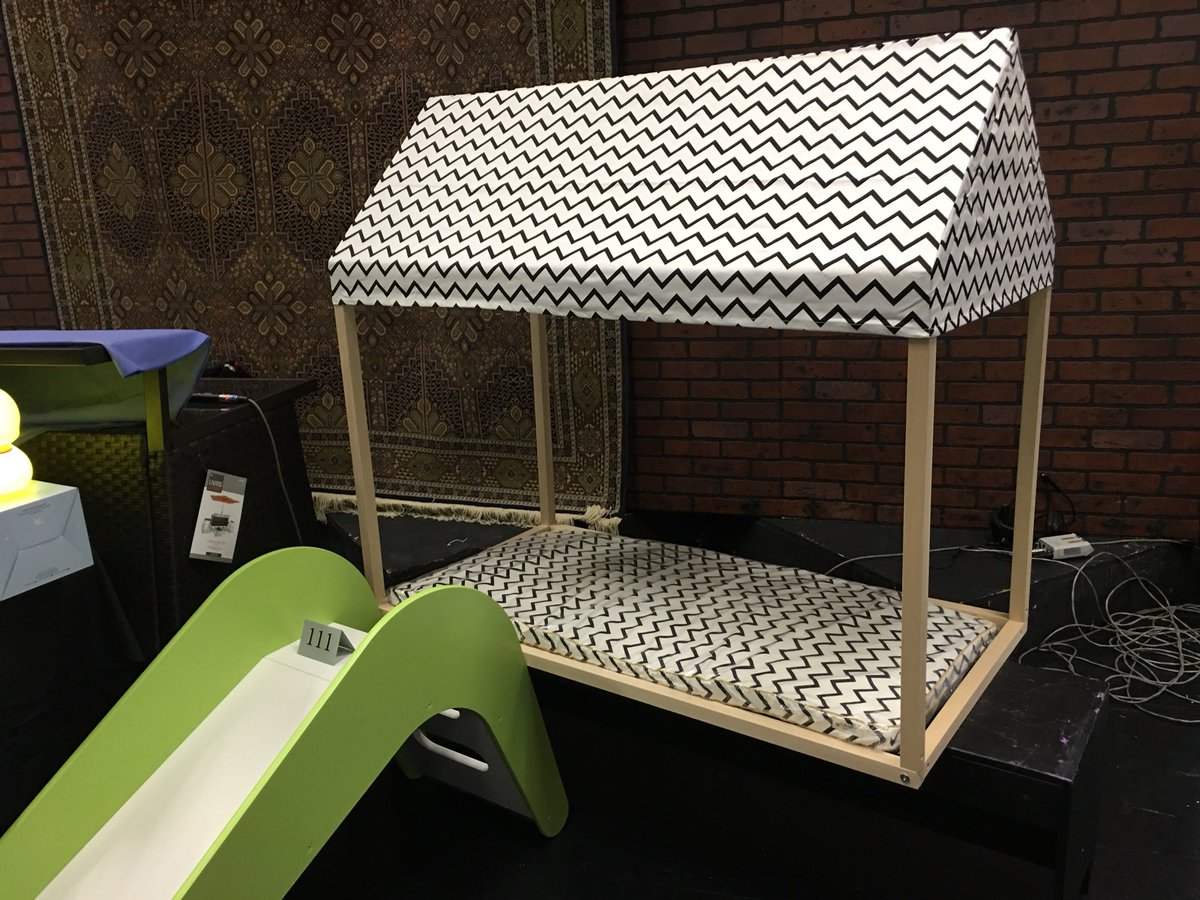Do you have that one person in your family who has everything? Tune in tonight for the KIXE-TV Holiday Auction LIVE FROM 7-10pm                                                    Find that special gift... here is just a few things we have for bid tonight!