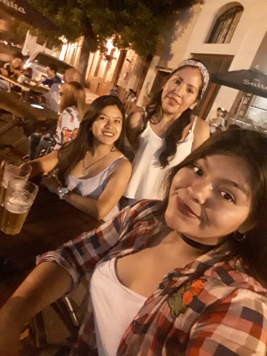 TebesYokoo's tweet photo. #Ginebra #Friends #Balca @Louacadee #judithsilvina https://t.co/luCzaOZCil