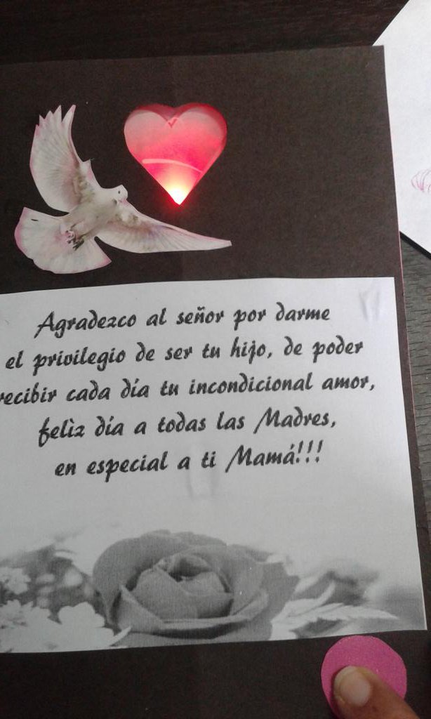 ilkadiaz_18's tweet photo. Hoy ideando taller maker tarjetas para el dia de la madre y en la tarde cine foro. @Infoplazass #YoSoyinfoplazasaip #Momentosinfoplazas #LosSantos242 @LuisCisneross @victorm_d @DachizuMadai https://t.co/bG1O2UhdWS