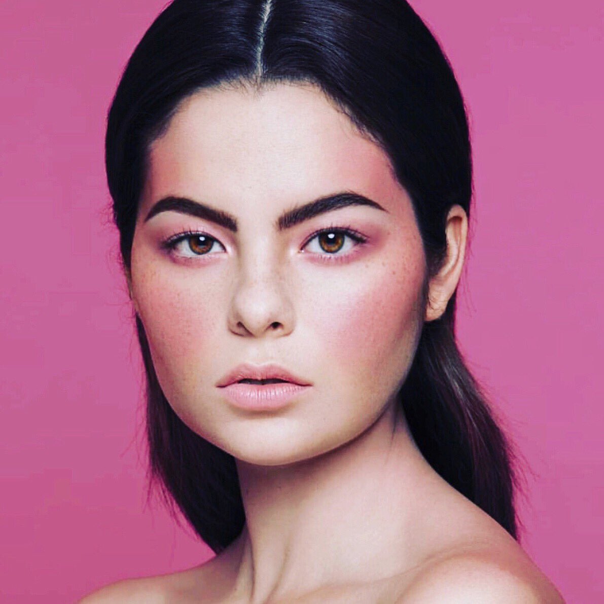 MAC_Romero_J's tweet photo. Pink is the #NewNeutral  Editorial  @nuevamujerchile  @MACcosmetics https://t.co/DaE3mcryuU