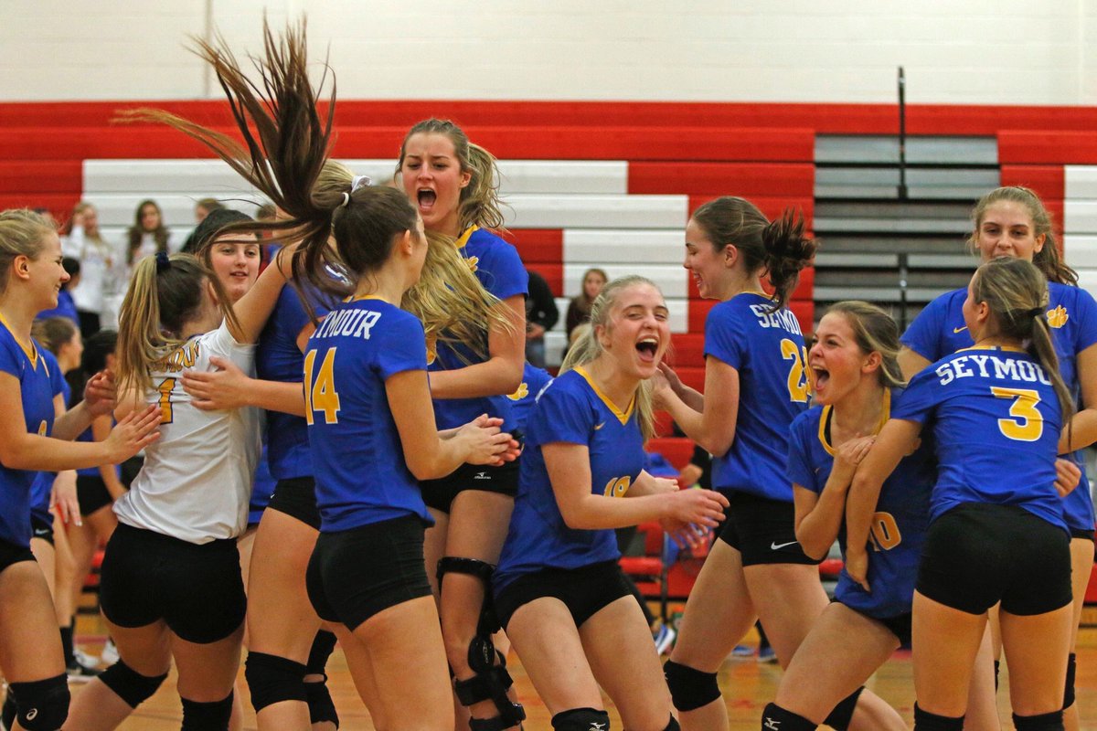 SHStheWILD's tweet photo. OUR VOLLEYBALL TEAM MADE IT TO THE STATE FINALS !!
🏐
Seymour (1) faces Weston (18) at 4
Takes place at East Haven High School
🏐
LETS GET WILD #RingChasin https://t.co/F9ZNU0X3Vb