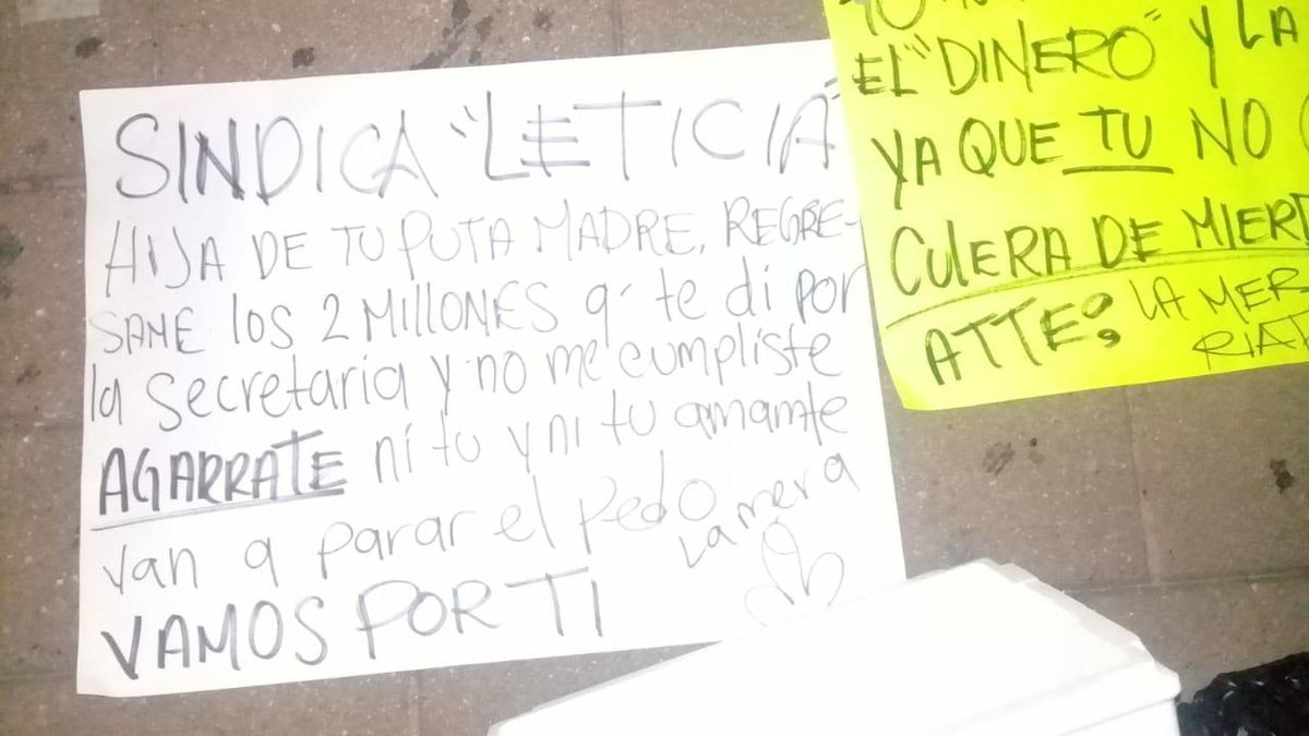 lalohdeza's tweet photo. Así amenazan a la Sindica de @AcapulcoGob Leticia #Acapulco
#Morena
@lopezobrador_ @yeidckol @martibatres
#HonestidadValiente
#MegaPlop https://t.co/90Q1z030bk