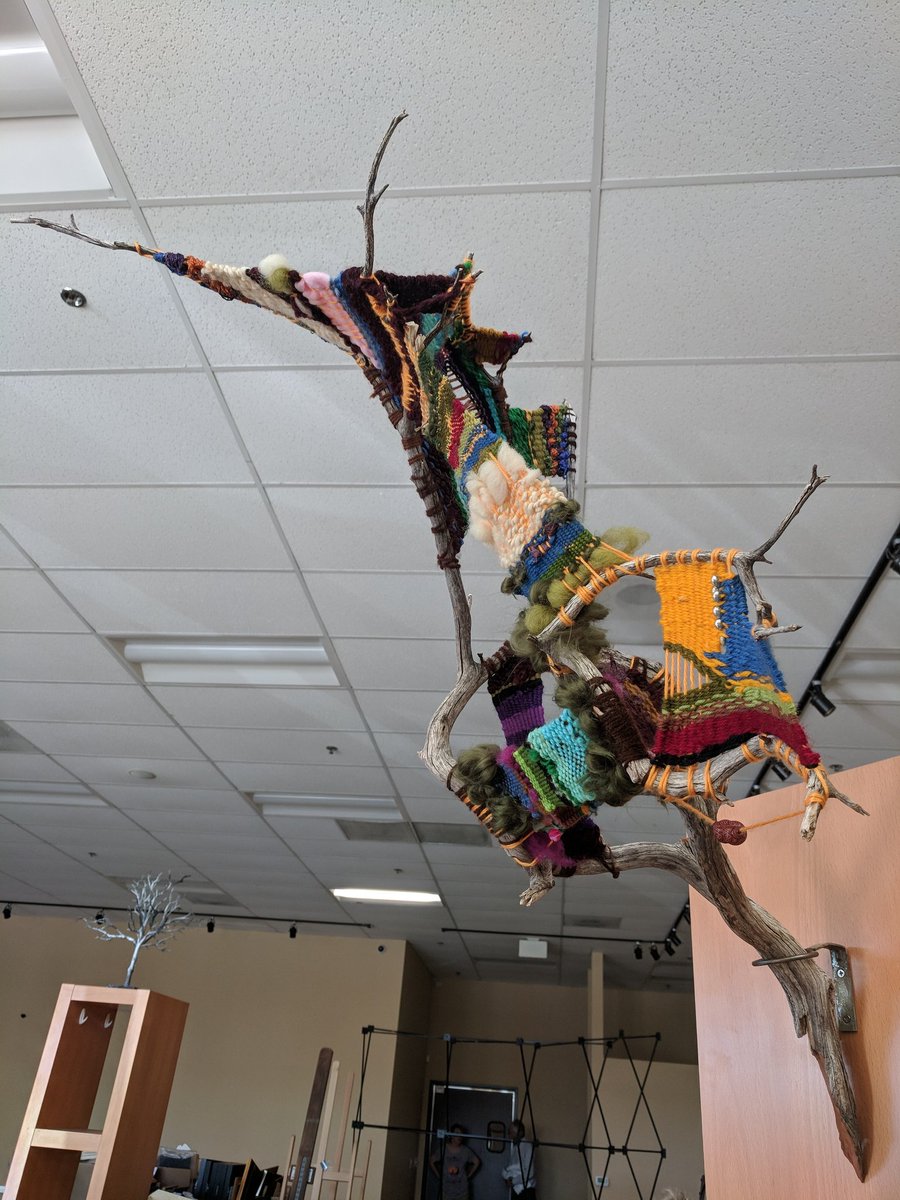 MiniMakes's tweet image. Hi Twitter! This is a sampling of my art. My current series is hyper saturated urban landscapes, but I am interested in many other art forms as well. If you like my stuff please throw a dollar in my tip jar on patreon! 

patreon.com/michellejoymon…