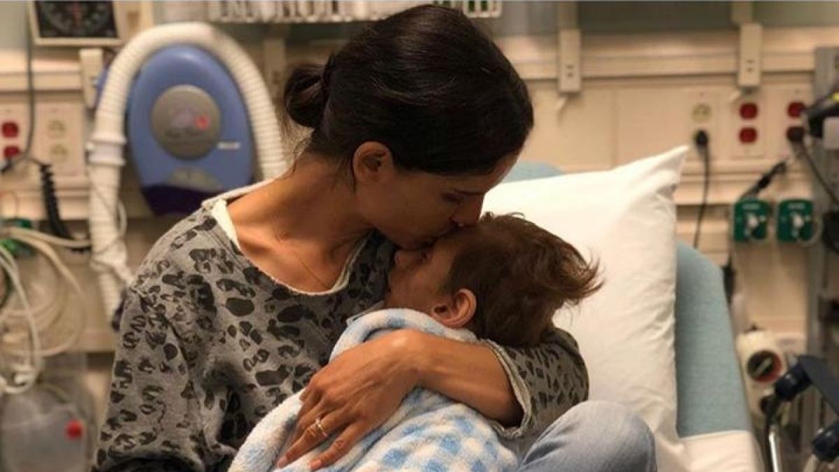 T13's tweet photo. Qué es la Leucodistrofia, la enfermedad que padecía el hijo de Leonor Varela » https://t.co/HAqFKt5Uji https://t.co/WpymQhpMIf