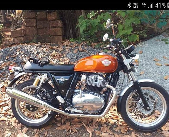 revsandthreads's tweet photo. The new Enfield 650 spotted in GOA this week. Love the colour.
#royalenfield #enfield #india #goa #motorcycle #bikersofinstagram #caferacer #classicbike #revsandthreads #bike https://t.co/b6QV4v2pPH https://t.co/6UvsepwdHe