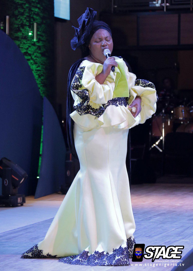 stagenigeriatv's tweet photo. Ministration by Chioma Jesus

#STAGE2018
#StageGrandConcert
#NovemberToRemember https://t.co/PjxVzwyzUY