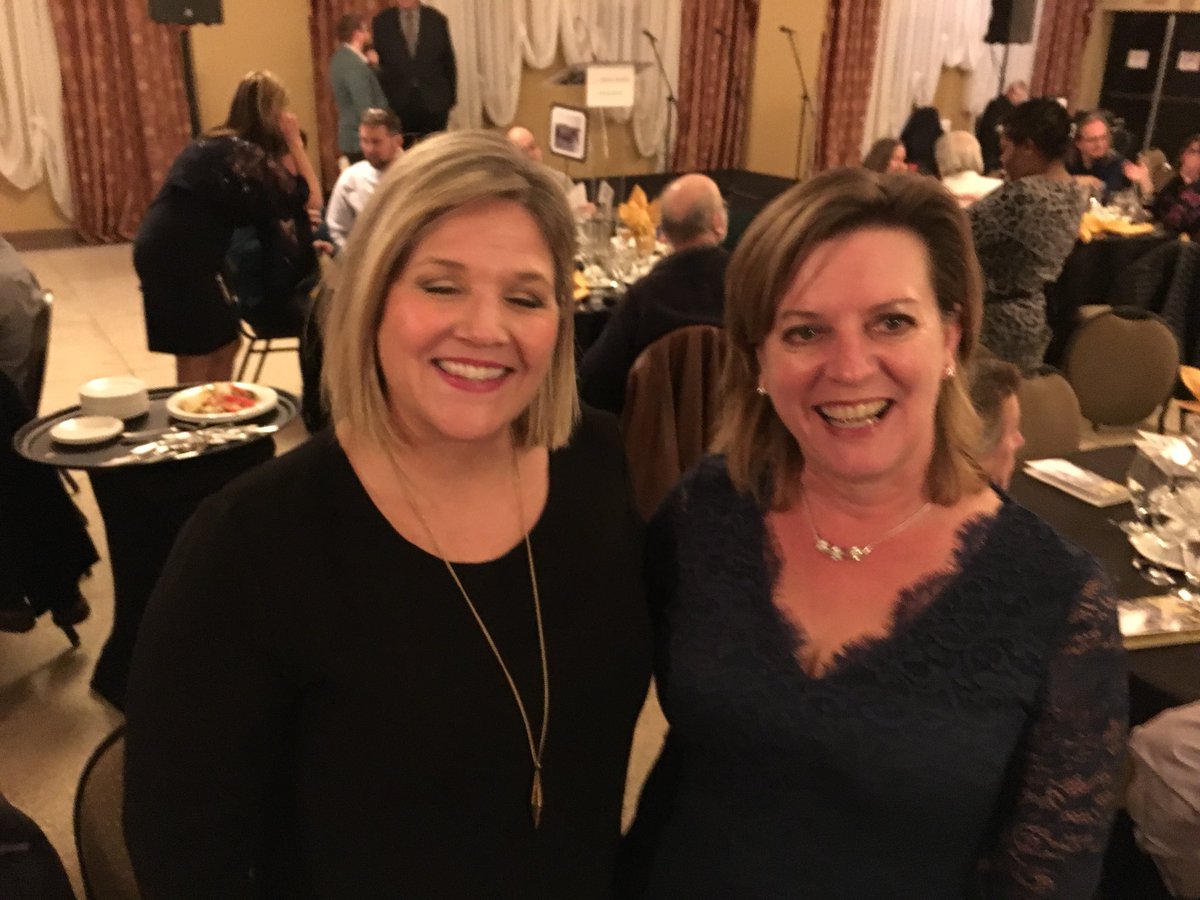 TaniaJKerr's tweet photo. #sam23 great night with my ETFO peeps https://t.co/ywPzHUnMlq