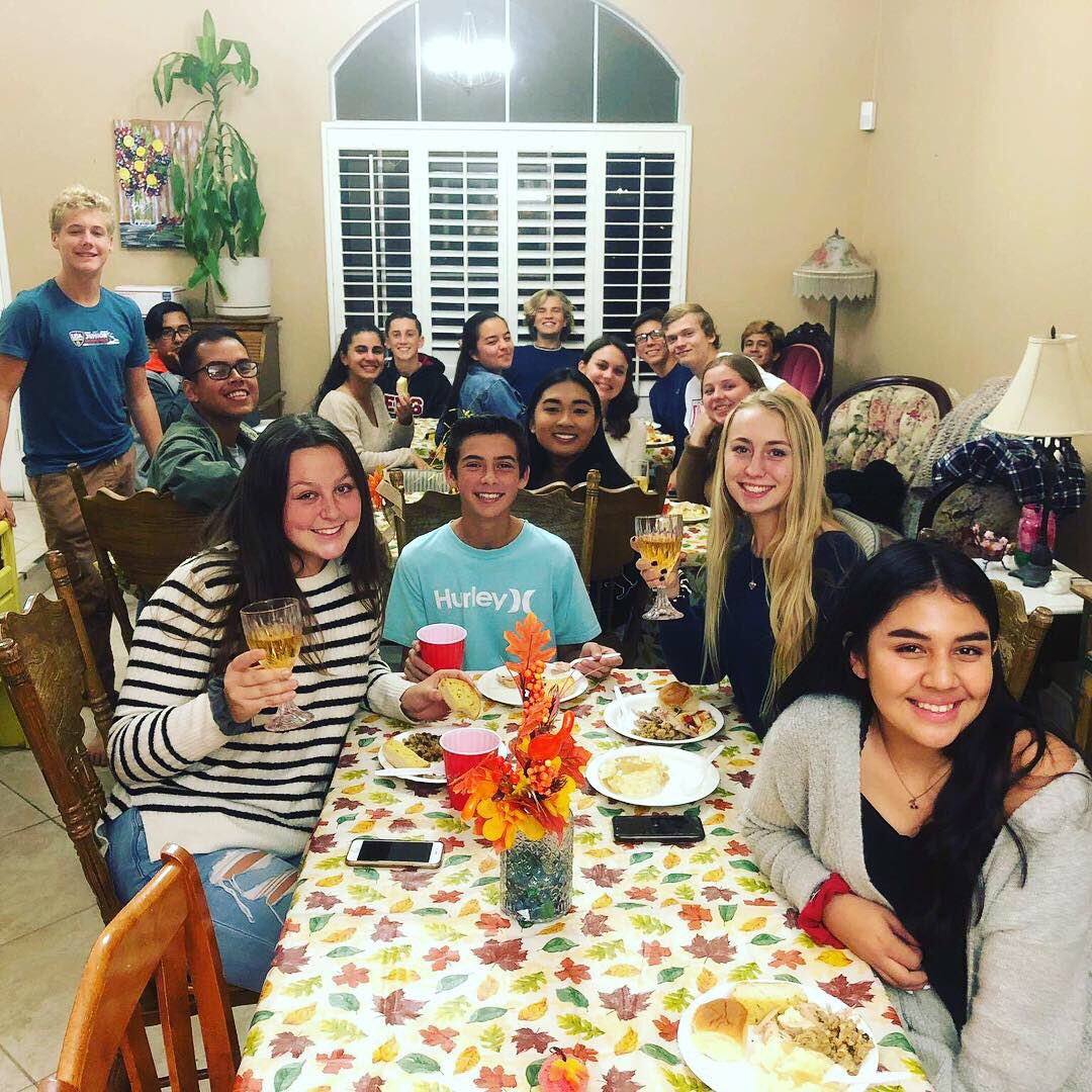 EHSSportsMed's tweet photo. Sports Med Friendsgiving... https://t.co/T0zqXTbf7M