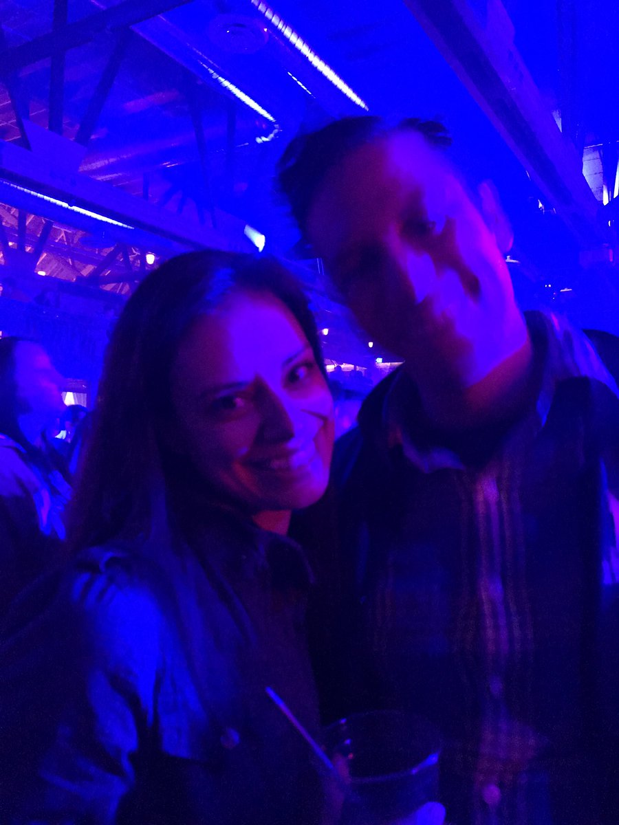 Minivan_tastic's tweet image. New new best friend. Awkward parent fans