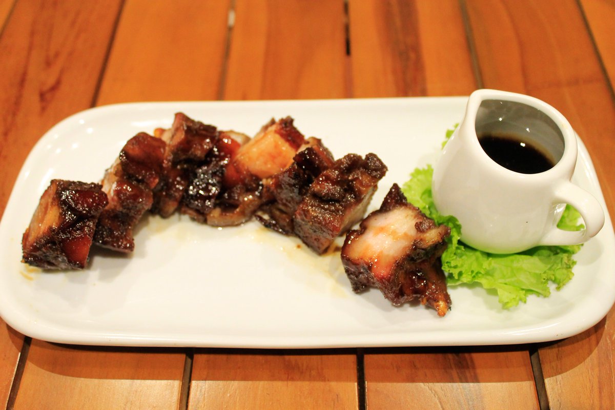 espacioverdeph's tweet photo. Honey Glazed Roasted Pork Belly @ espacio verde resort. #abuelorestaurant #foodie #foodgram #foodgasm #porkbelly https://t.co/zjL2dpAcM9
