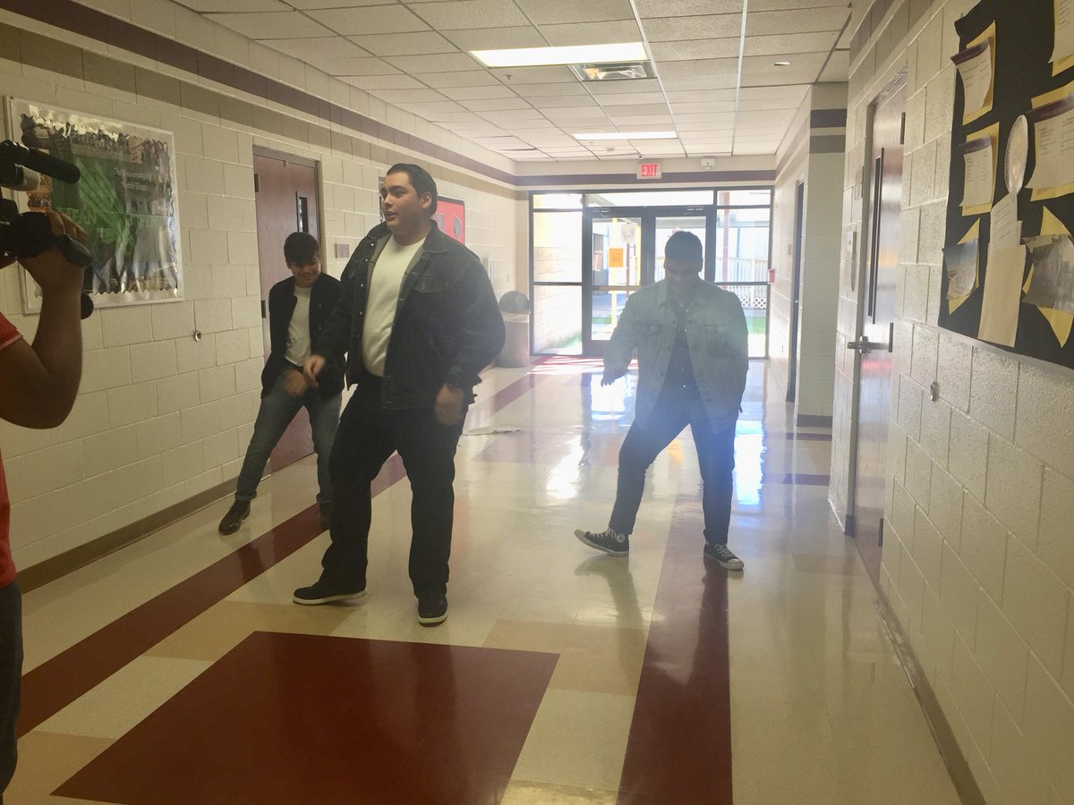 LFMediaPro's tweet image. It was a very productive week at Mrs Torres’ LFHS media tech studio classroom🎬 groups working on their music video filming  #production #cte #lfhs 
This is the principles level course 
Proud of their work!