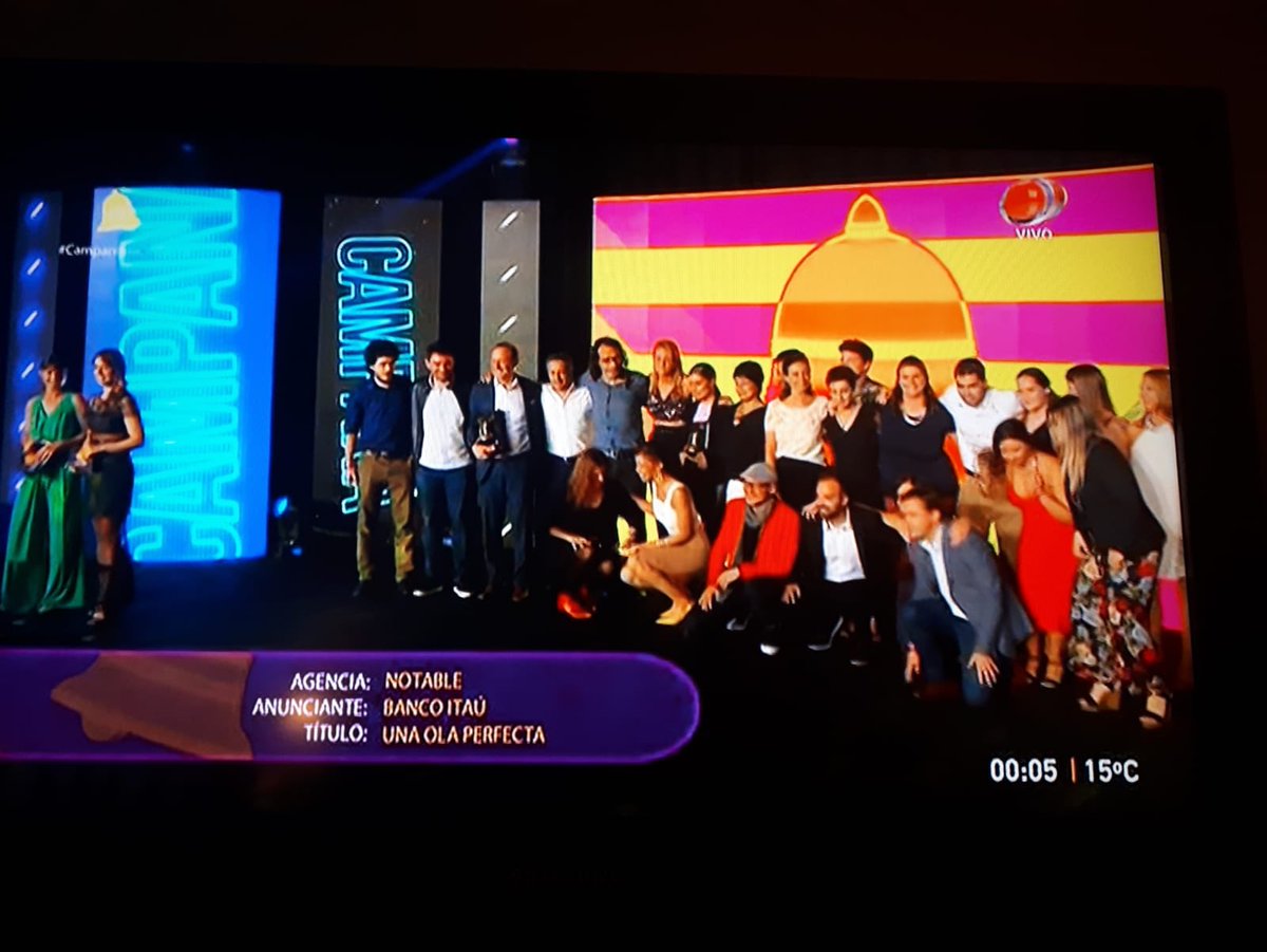 Fantástica noche de ⁦<a href="/NotableUruguay/">Notable</a>⁩ con 4 Grandes Campanas +12 Campanas. Gracias a todos los que confían en nuestras ideas! Abrazo a todos los que se alegran con nosotros.
