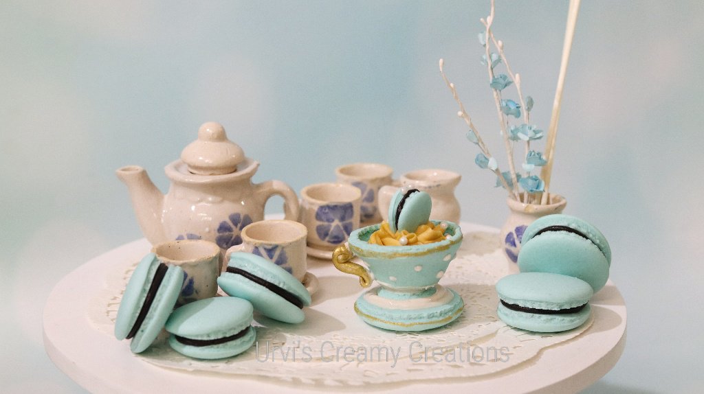 theylens's tweet photo. Wishing all a very happy weekend with these delicate and flavoursome Cups &amp; Saucers shaped Vanilla Caramel Eggless Macarons ! Aren't they too cute to be gobbled up?

#macarons #vanilla  #caramel #desserts  #SaturdayThoughts #SaturdayMorning https://t.co/q803dURNrl