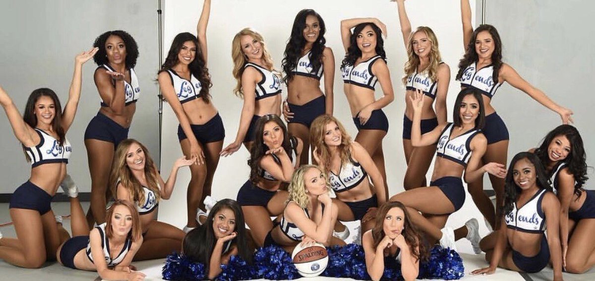 TLD_Audrey's tweet photo. How we feel about that Legends Dub tonight. 💙🙌🏽 https://t.co/0Mh8OQ5YH6