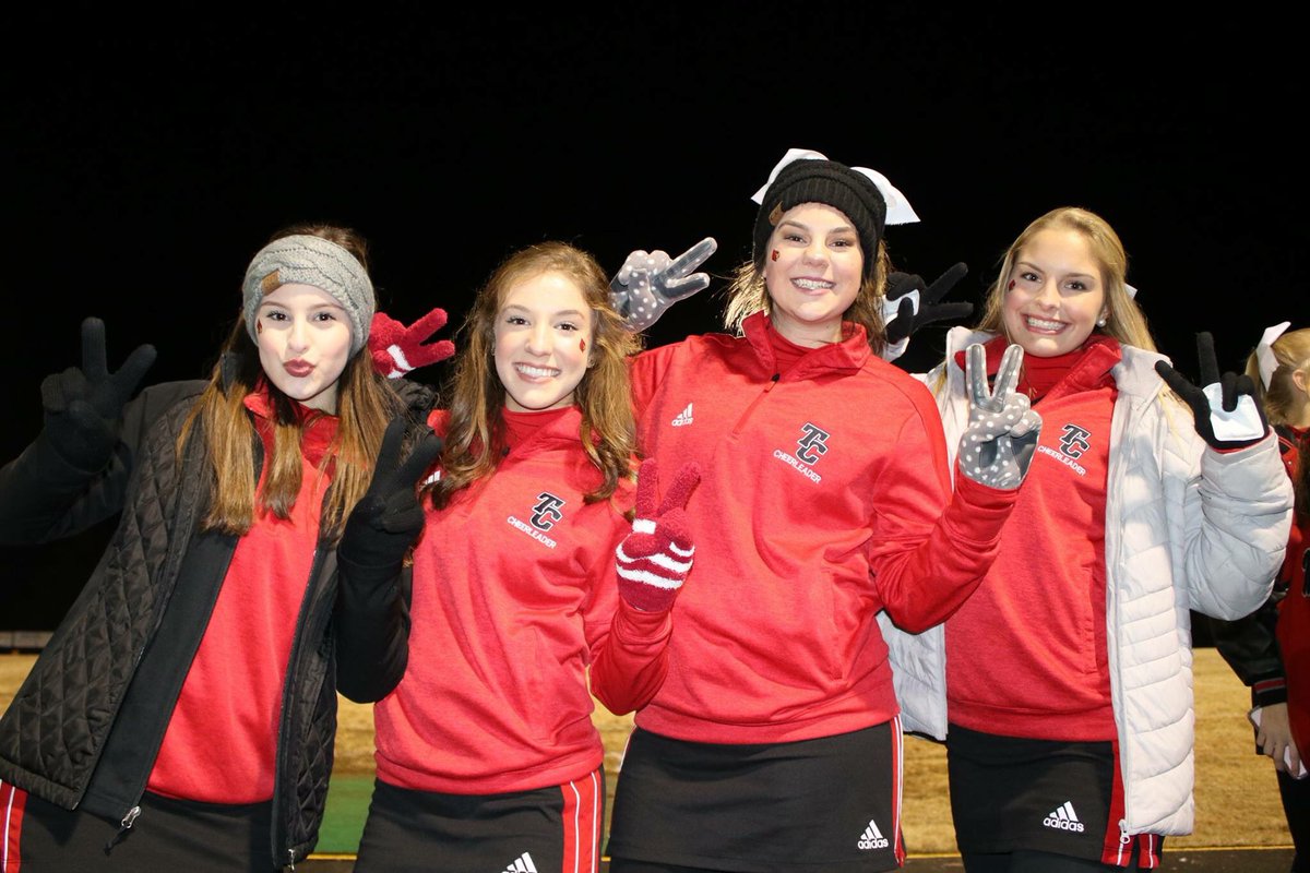 TCHScards_cheer's tweet photo. There’s nothing we love more than cheering our cardinals to victory. Especially when that victory makes us REGION CHAMPIONS!!!❤️❤️ https://t.co/Il134PT4zI