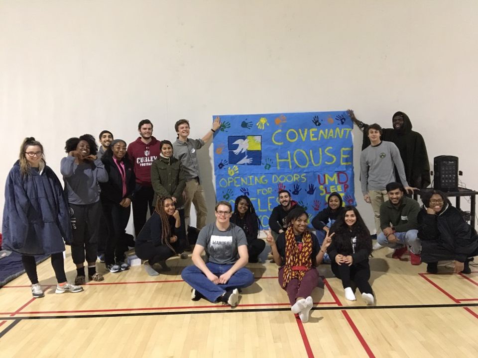 pgfresh1's tweet photo. @CovHousePrez @CovenantHouseDC @CovenantHouse UMD students preparing for #UMDSleepout2k18 with the goal of raising awareness of youth homelessness across the nation https://t.co/MxdnaZrKvX