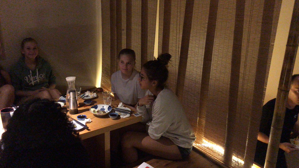 wondermeaghan's tweet photo. Great to have the team back together one more time for our end of season lunch. #geckovb #sisrocks https://t.co/aOVxFKKJz7