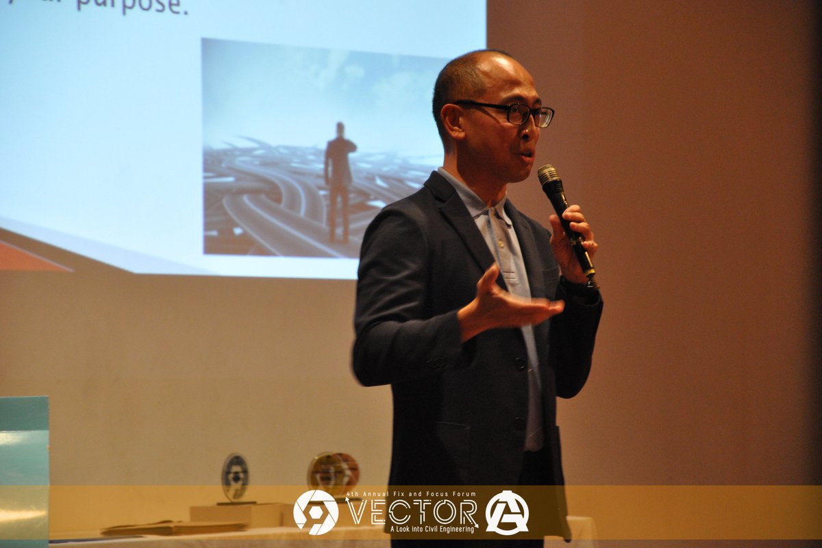 AggreFFF's tweet photo. "Recognize what your passions and interests are. What drives you?"

- Engr. Benjie Dimaculangan

#FFF4 #VECTOR2018 https://t.co/tvgysSbATv