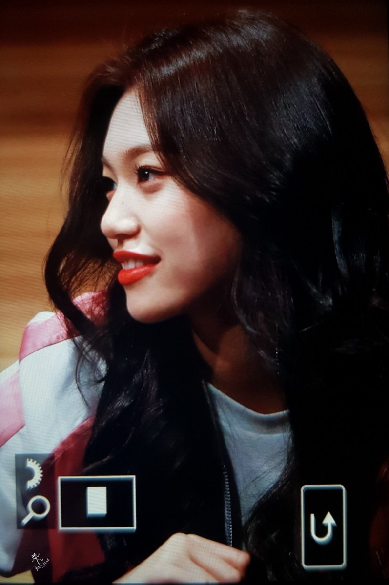 181117
#김도연 #도연 
#최유정 #유정
#위키미키 <a href="/WekiMeki/">WekiMeki 위키미키</a>