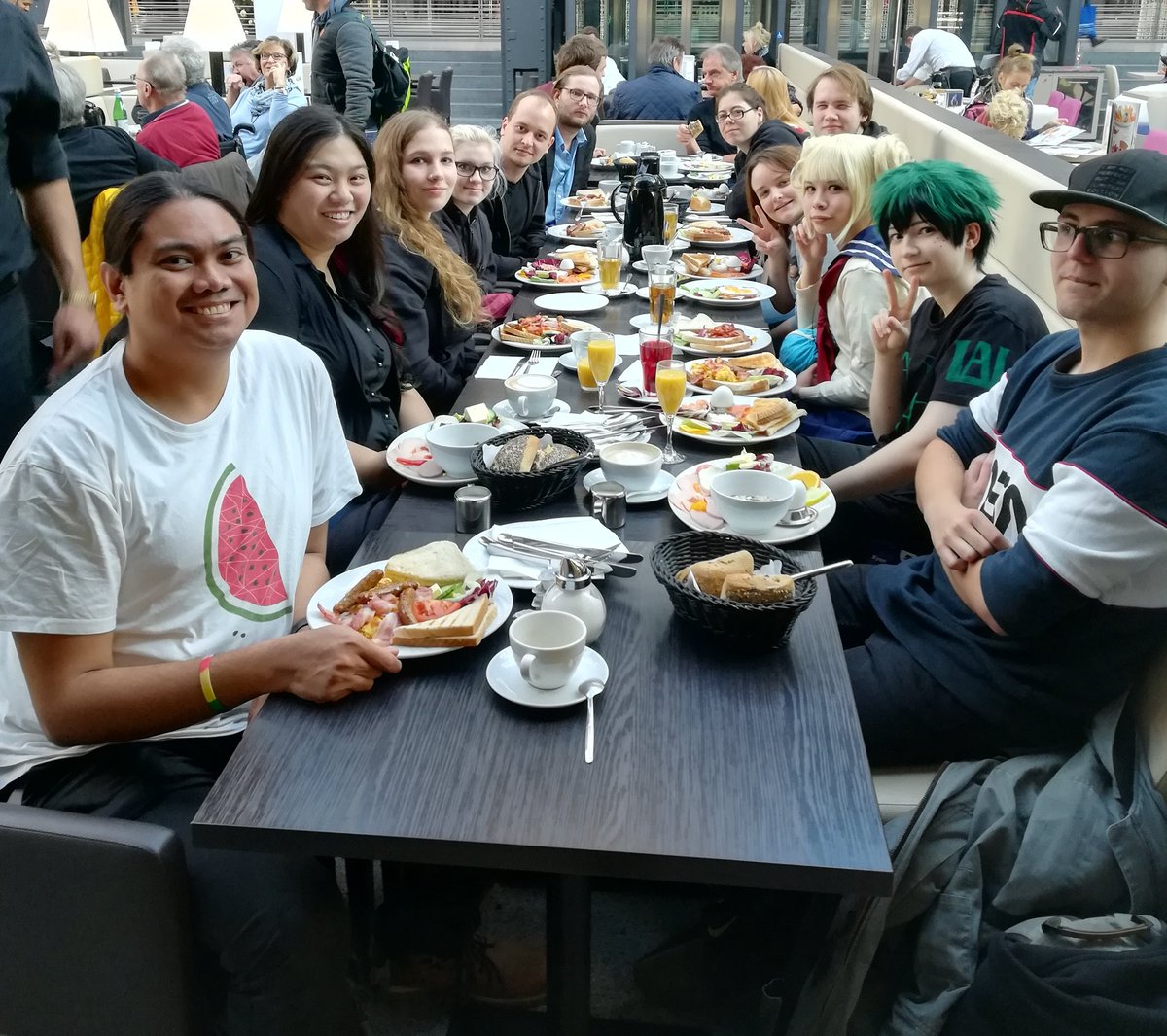 Jetzt noch Mal eine kleine Stärkung vor der <a href="/SakanaMatsuri/">Sakana Matsuri</a>! Also erst Mal Frühstück! 

Wir sehen uns um 15:15 Uhr zu unserem Tanzauftritt + Workshop 🌟
