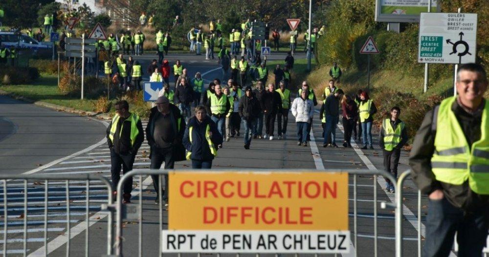 Le Télégramme On Twitter Gilets Jaunes Le Point à 12 H En