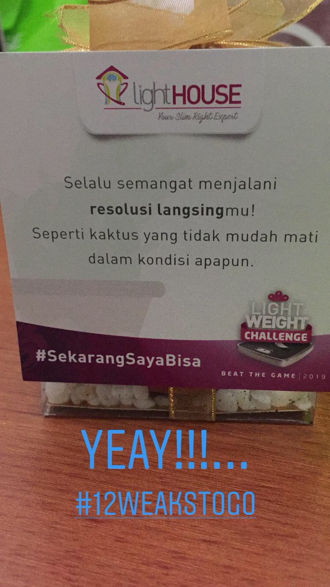 dm_borju's tweet photo. Masih gak percaya ternyata dgn pola makan yg baik&amp;benar dpt menurunkan berat badan aku 3kg dlm 1 minggu. #SEKARANGSAYABISA #lightWEIGHTchallenge2019 #beatthegame @lighthouse_indo https://t.co/TYONeREN2M