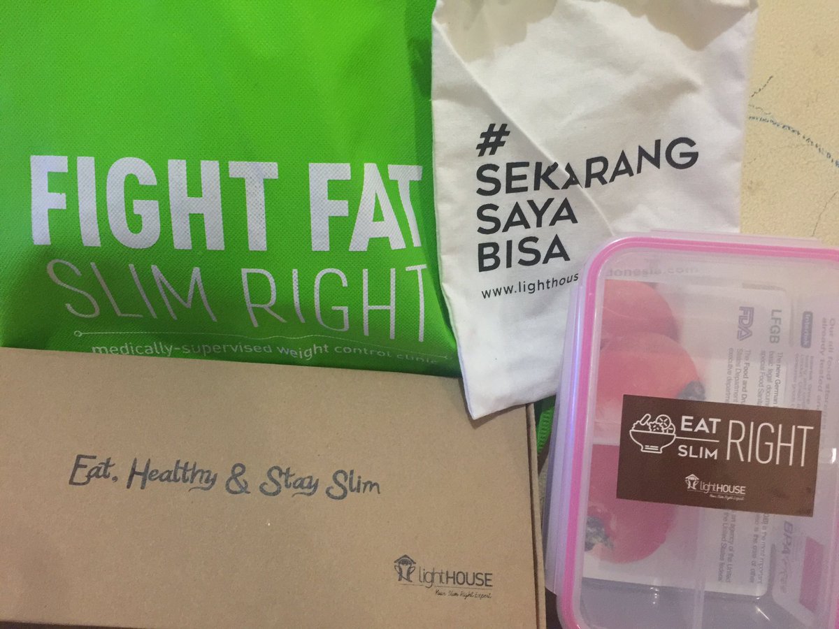 dm_borju's tweet photo. Masih gak percaya ternyata dgn pola makan yg baik&amp;benar dpt menurunkan berat badan aku 3kg dlm 1 minggu. #SEKARANGSAYABISA #lightWEIGHTchallenge2019 #beatthegame @lighthouse_indo https://t.co/TYONeREN2M