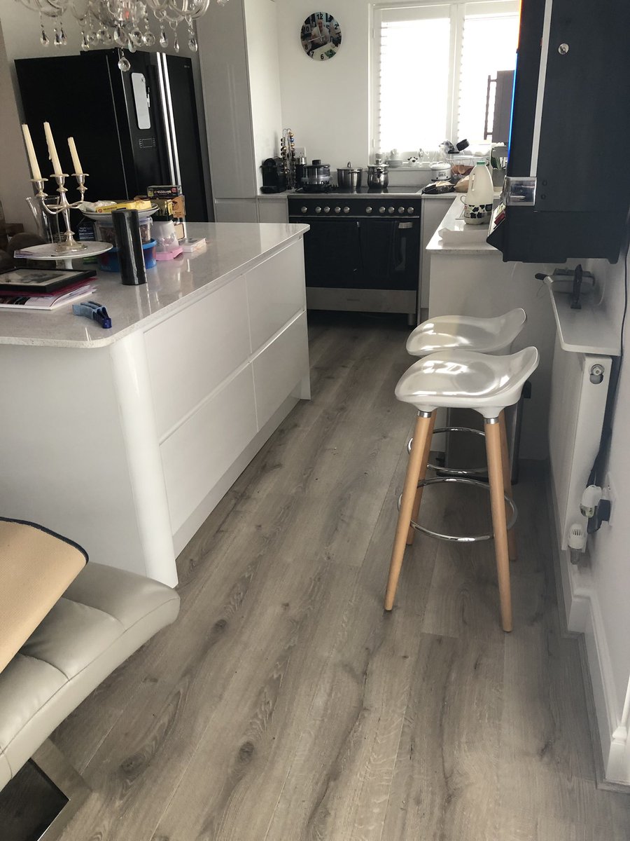 GalleryCarpet's tweet photo. Penthouse apartment overlooking the Thames completed in @QuickStepFloors Majestic Range , Challenging job including uplift existing , Furniture move &amp; all door cuttings , Fitted by Kris &amp; Matthew https://t.co/edco9n3mlA