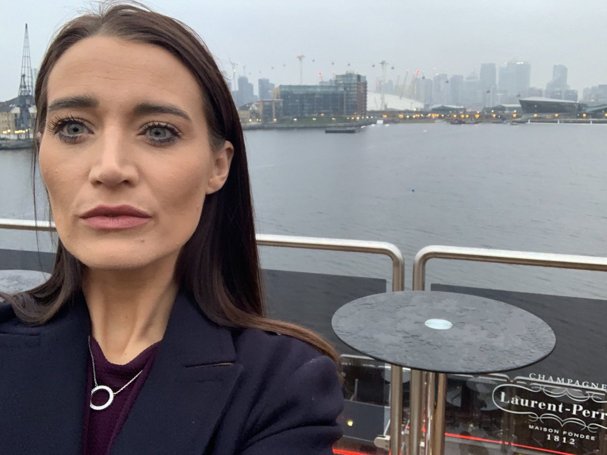 yvonne_reynoldz's tweet image. 6am up and ready to kick business ass #10XUKTOUR #grantcardone #DynamoLed