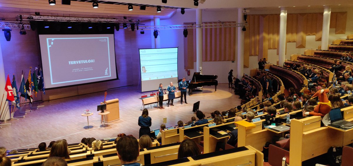 Lappeenrannassa 500 partiolaista kokoontuneena yhteen, kun liikkeelle lähtee samaan aikaan sekä jäsenkokous että Johtotähti-koulutustapahtuma. #partioscout #johtotähti