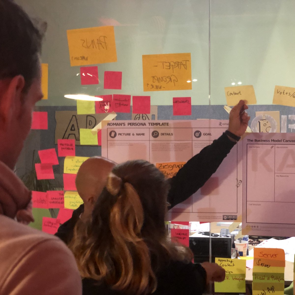SW_Dresden's tweet photo. Ein einziges #Wochenende, um #Ideen zur Wirklichkeit werden zu lassen.
Der erste Tag ist geschafft, aber heute geht's erst richtig los 🚀

Gespannt, was draus geworden ist?
Dann kommt zum #DemoDay vom #SWDD18 am Sonntag.
https://t.co/7XVkuVBqaN https://t.co/ctrf1LSvxZ