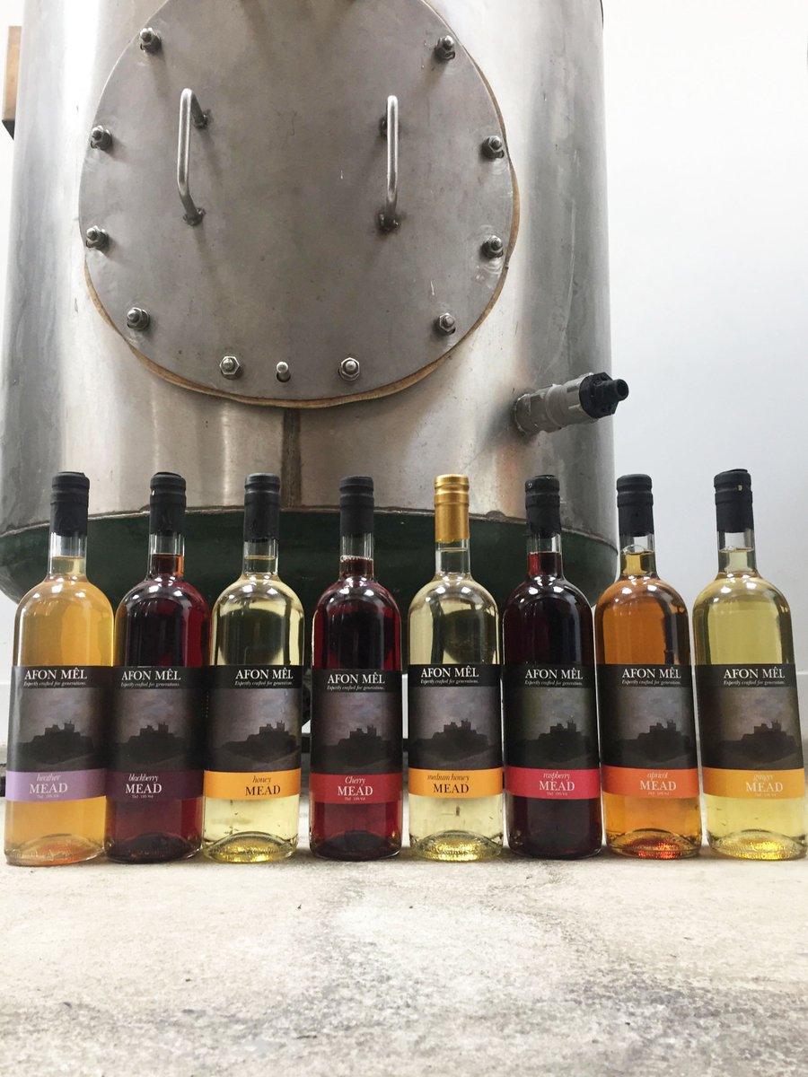 afonmeluk's tweet photo. We've got a B I G mead #giveaway pop over to our facebook page to enter https://t.co/tDA9pElrKB
#mead #craft #craftbrewery #meadery #brewery #welshbrewery #craftdrink #craftdrinker #honey #drinkstonight #win #christmas #drink #drinklocal #honeywine #afonmelmead #afonmelmead https://t.co/ESDStZnWko