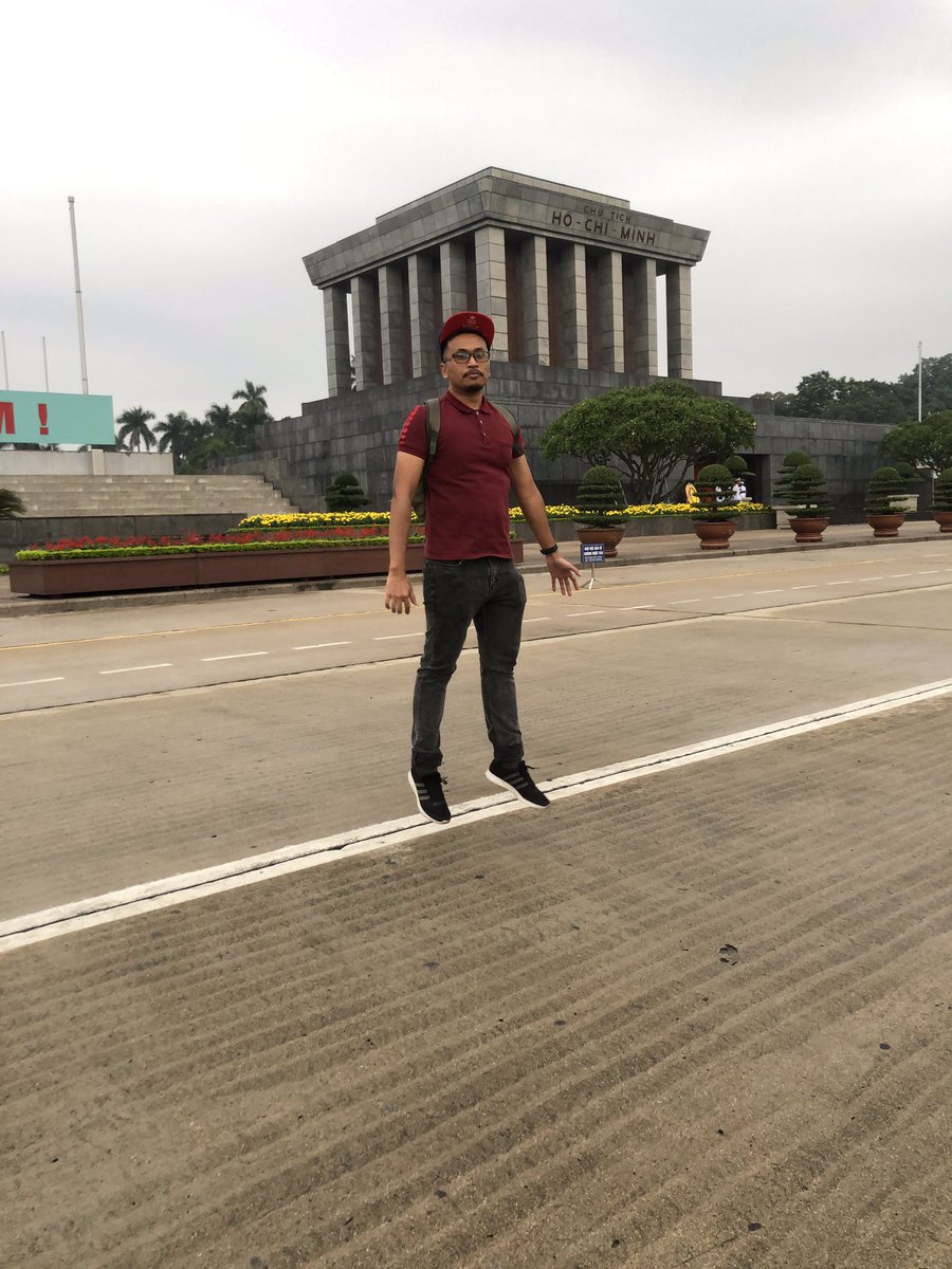 Rie_Azhari89's tweet photo. #throwback #RieWasInVietnam 🇻🇳 #GoAsean https://t.co/usRCYIp7gs