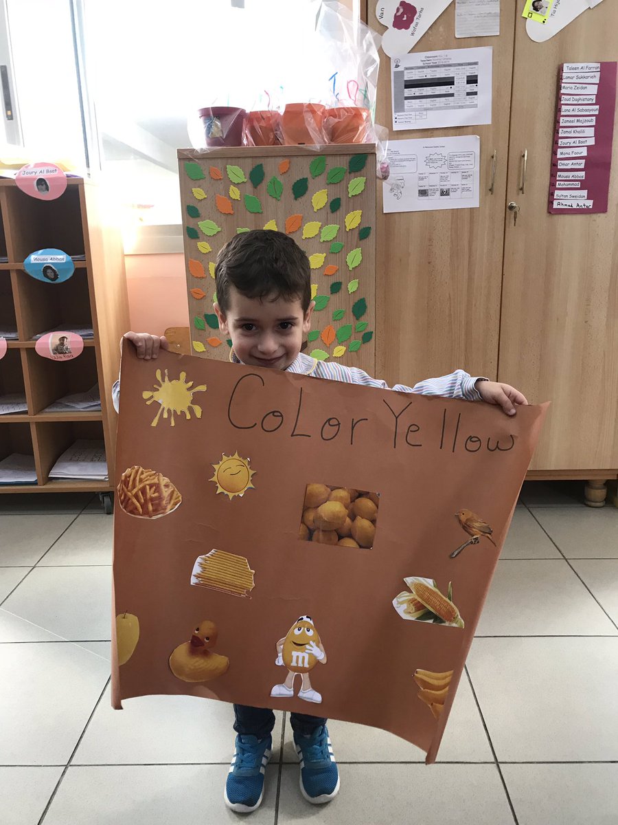rovina_fodda's tweet photo. Thank you Jameel and Sabah for your projects #yellow_color #letter_F #flower @DawhaHighSchool @FThaalby @Ghania25060931 https://t.co/p2d9I6Vyvl