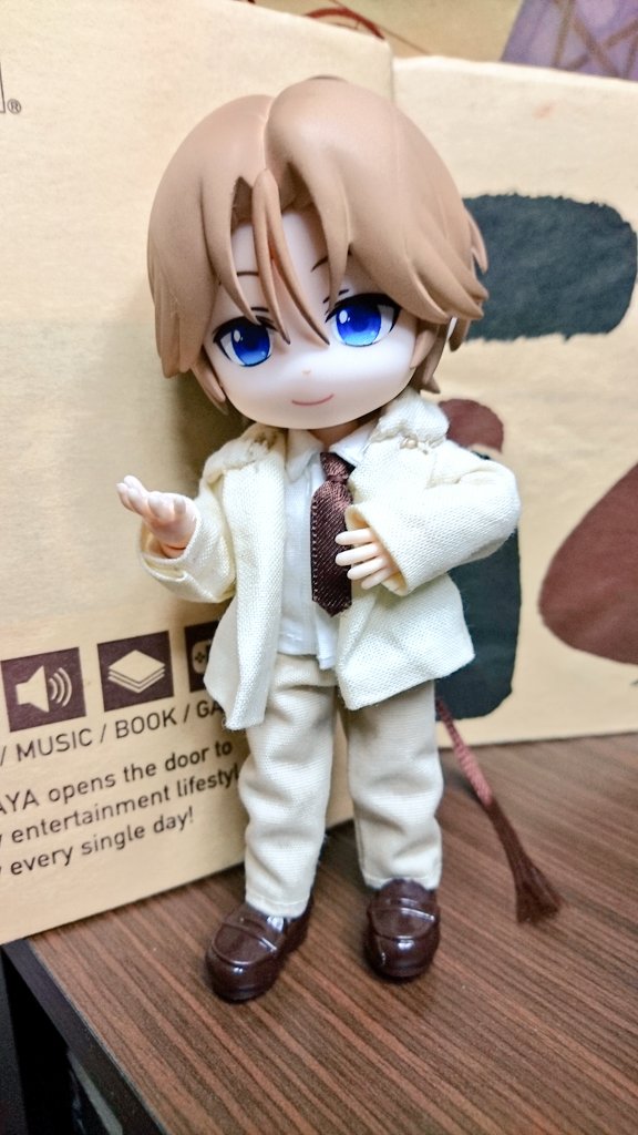 岩尾 葵 次は7 23 余談 上東野先生も作れれば作りたかったのですが今回は髪の調達が出来なさそうだったのでいったん他の二人を作ることにしました マジで色々なものに対する作成難易度が高いです上東野先生 流石三巻の男 Twitter