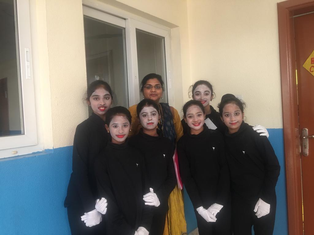 StJosephs_UAE's tweet photo. Josephites ready to present a mime
#youfest2018 #youfest #SJS #UAE https://t.co/dSgCKzikIu