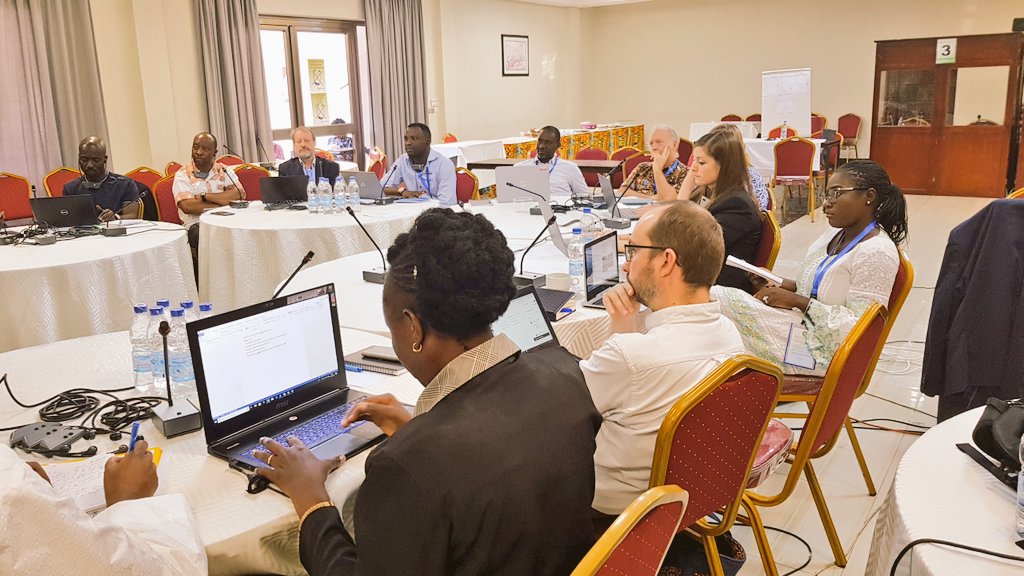 OoasWaho's tweet photo. When partners meet, ideas come to life.
_
@OoasWaho partners meet at the 9th annual meeting of managers and partners of Health Information Systems and Integrated Disease Surveillance and Response in Abidjan.
_
#HealthInfoSystems #PromotingHealthThroughRegionalIntegration https://t.co/4frGpbXRiq