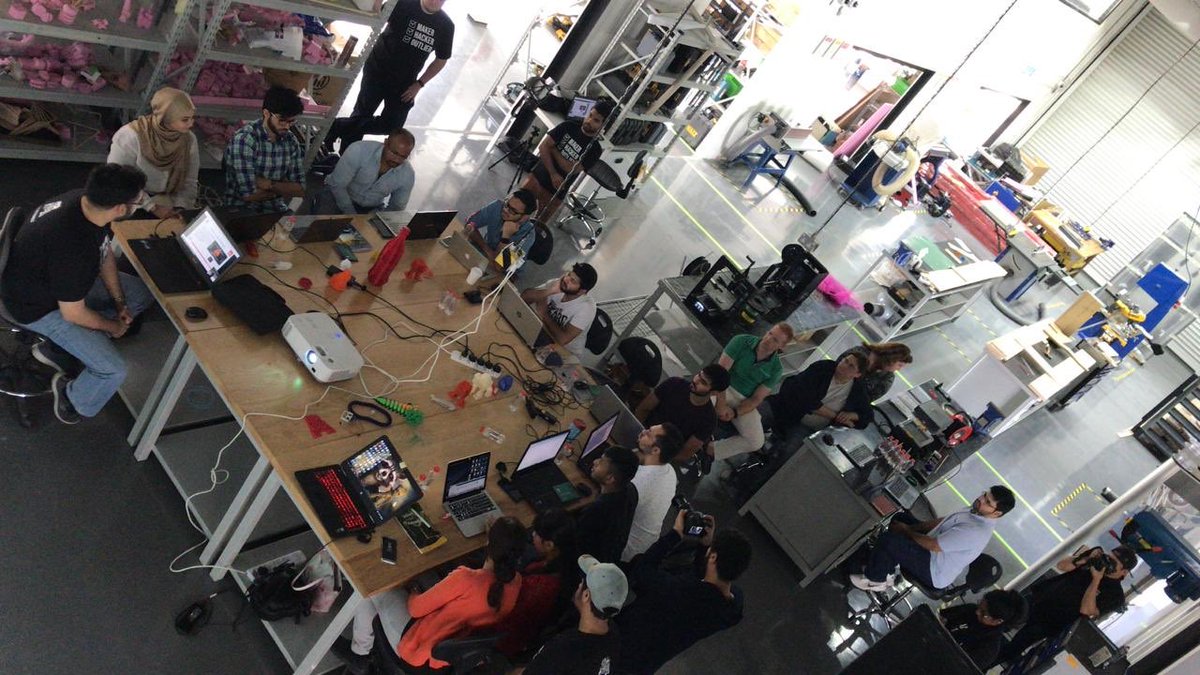 MakeSmartThings's tweet photo. The Assembly in action @Dubaidesignweek, special workshop on #3dprinting and #vacuumForming @in5design #in5dubai #in5design #makesmartthings https://t.co/keE0Xkxdab