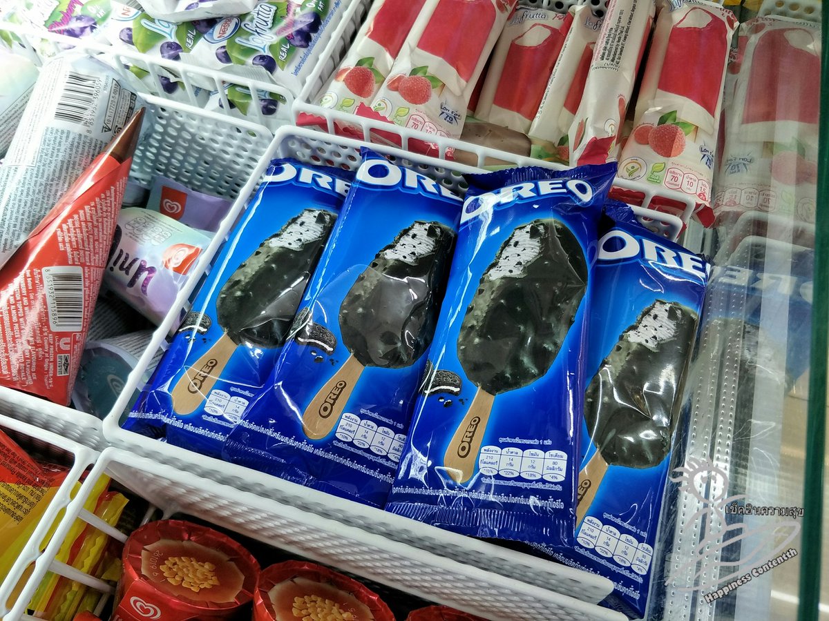 Check_in_TH's tweet photo. 📍"ไอศกรีม Oreo" เคลือบด้วยช็อกโกแลตผสมเนื้อ Oreo กรุบกรอบสุดเข้มข้น ❤

อยากให้ไปลองมากมาย อร่อยดีนะ 😋
พิกัด 7-11 ทุกสาขา
👉 #เช็คอินความสุข
#รีวิวเซเว่น #ไอศกรีมโอริโอ #อร่อยไปแดก #อร่อยบอกต่อ #ของดีบอกต่อ https://t.co/20gZloi7jP