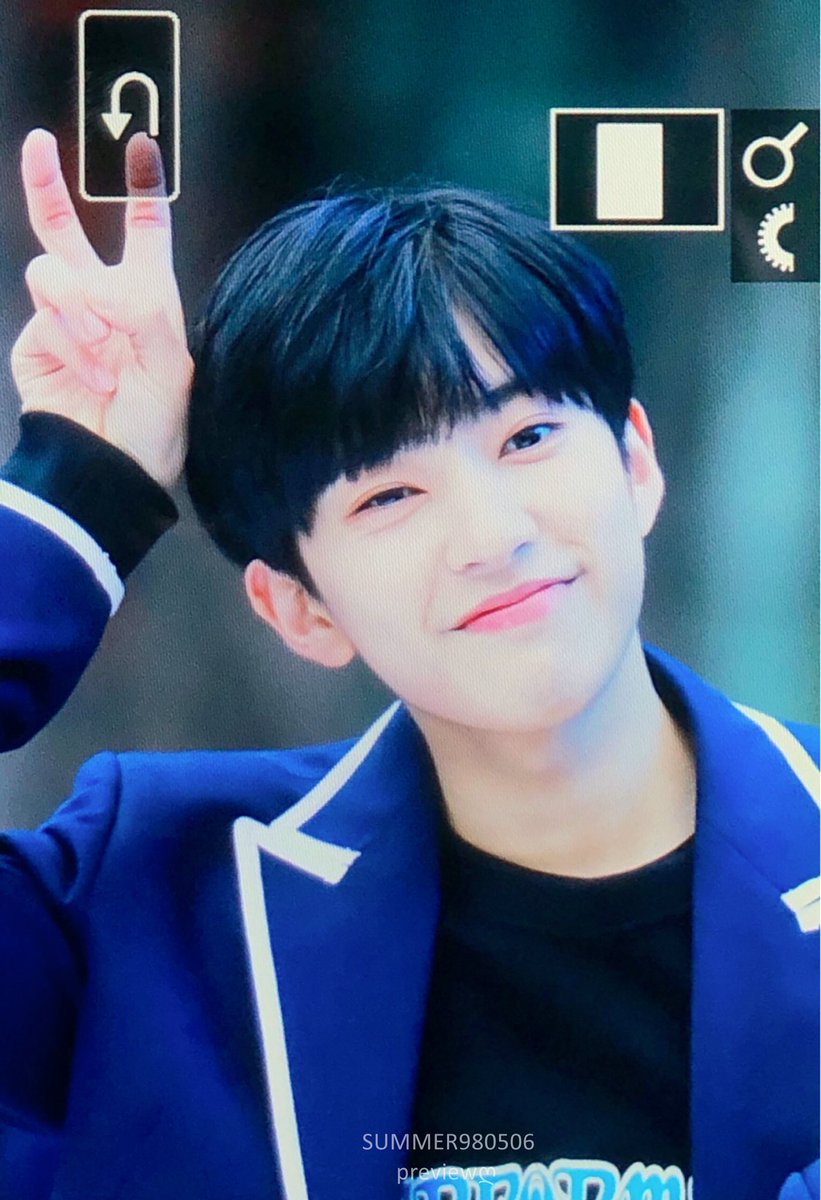 summer980506's tweet photo. 181117 #시현 #김시현  

✌🏻😶✌🏻😊

- https://t.co/Xte1MHImzH