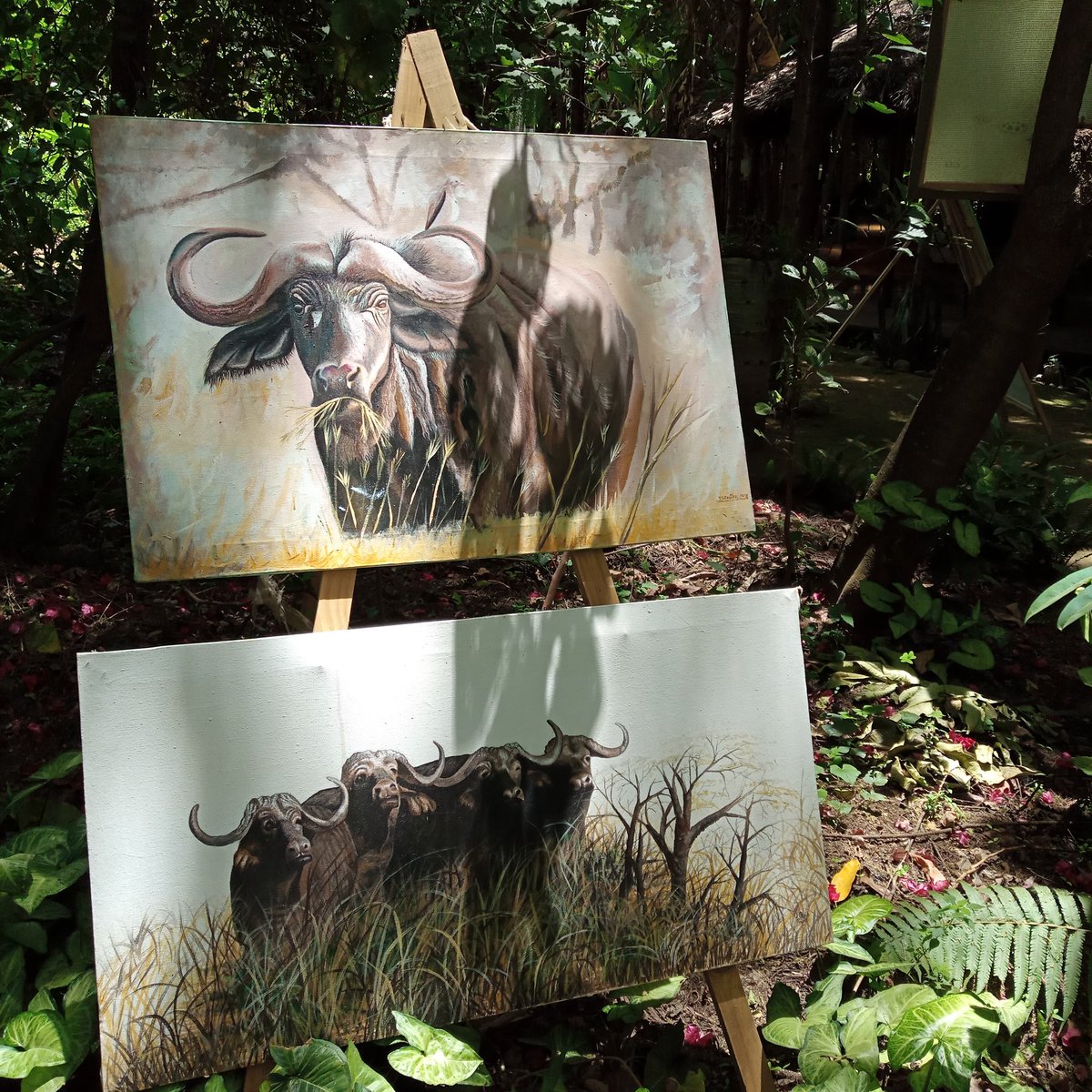 GetSafaris's tweet photo. This #WeekendDeal with #SwahiliArtGroup from #Arusha. Amazing Canvas Art Work. 
The group showcases Distinctive Africa #Art. 

#Visit: IG #SwahiliArtGroup. We ❤ #Africa Art. 

#Tanzania #Artist100 #ArtSpeaksOut #ArtistOnTwitter #artwork #TanzaniaGetSafaris https://t.co/UHKnMjAA1m
