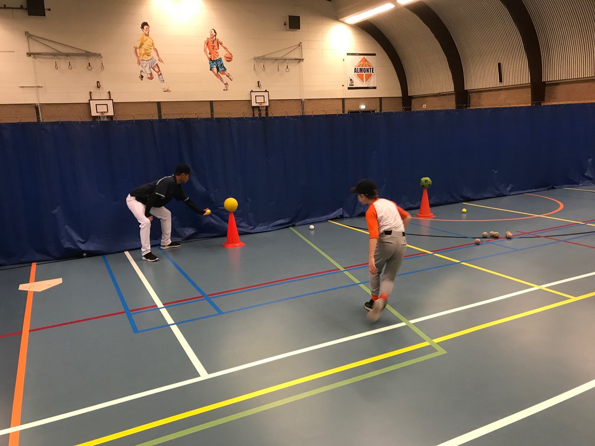 Goede balans, goede stap, meer focus = best hitting!  Top!#bixiebaseball