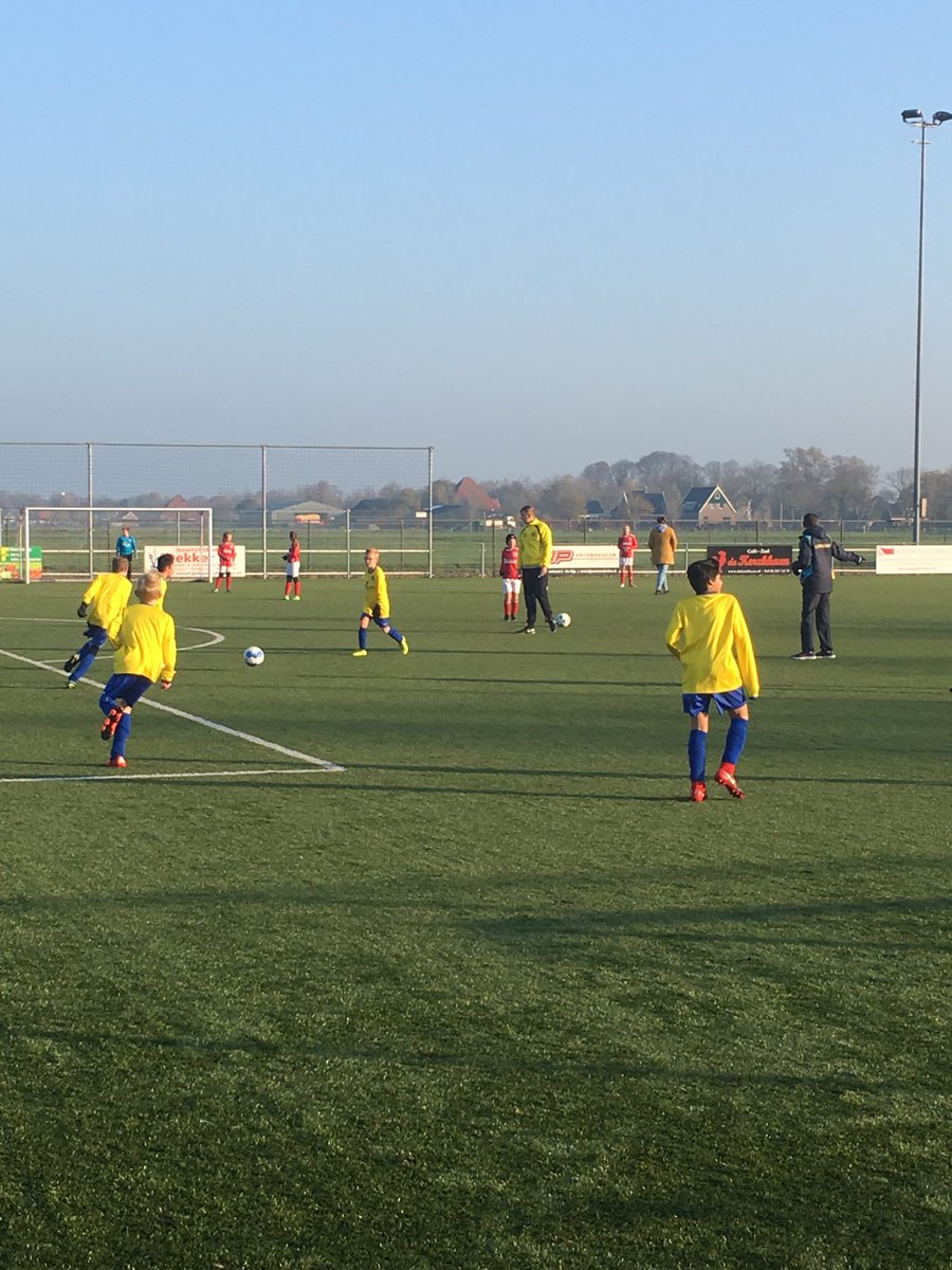 Supurmerend's tweet photo. En wederom een prachtige ochtend om naar #WBSV JO12-1 tegen #LSVV te kijken #Westbeemster https://t.co/1X7pwHkXMc