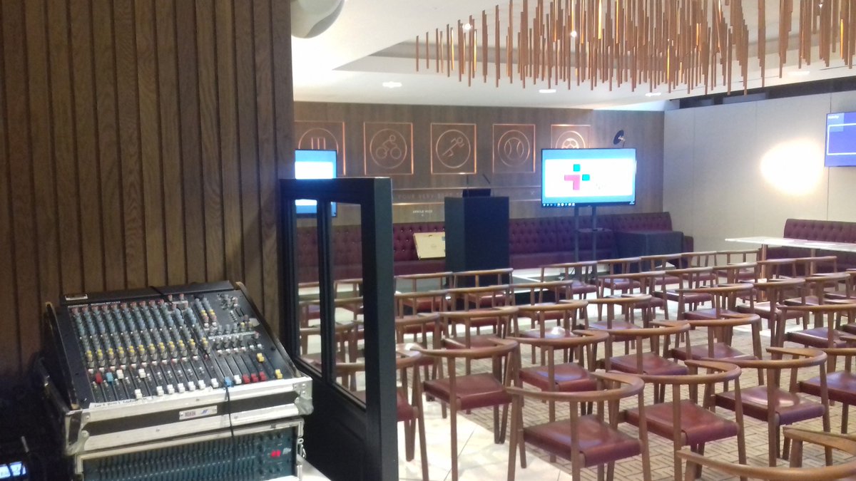 SoundAudioTech's tweet photo. Conference job as AV Tech @LondonStadium https://t.co/YNJ94wYvPL