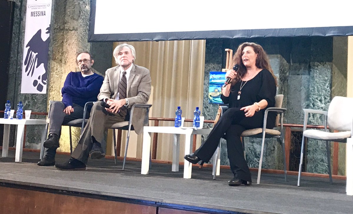 festearchimedee's tweet photo. .@EddaC al @FestCrescita per parlare di #FesteArchimedee, scuola, formazione e rete. 

#FestivaldellaCrescita #Messina https://t.co/cknfhnKyvU