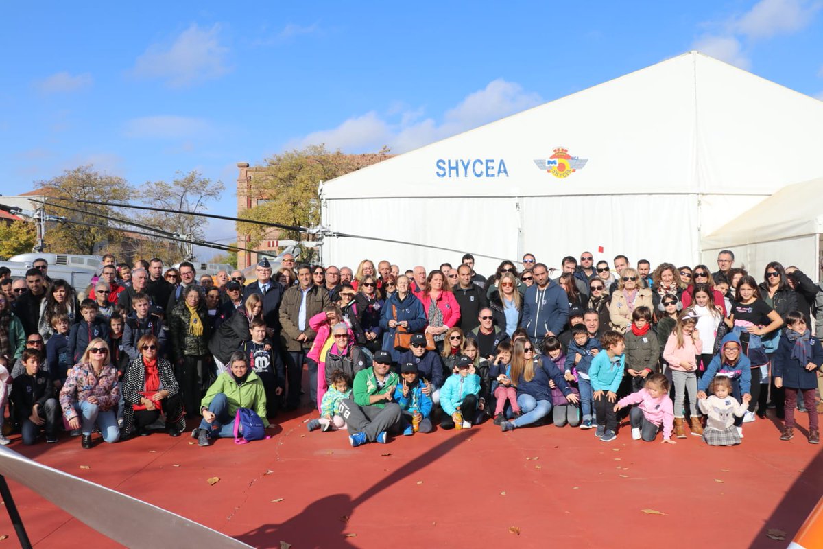 Arganda_Ayto's tweet image. Un centenar y medio de personas participan esta mañana en una visita al Museo del Aire, dentro del programa de actividades de la Semana de la Ciencia y la Innovación, organizada por la Concejalía de Turismo que dirige Irenio Vara. Más información facebook @Arganda_Ayto