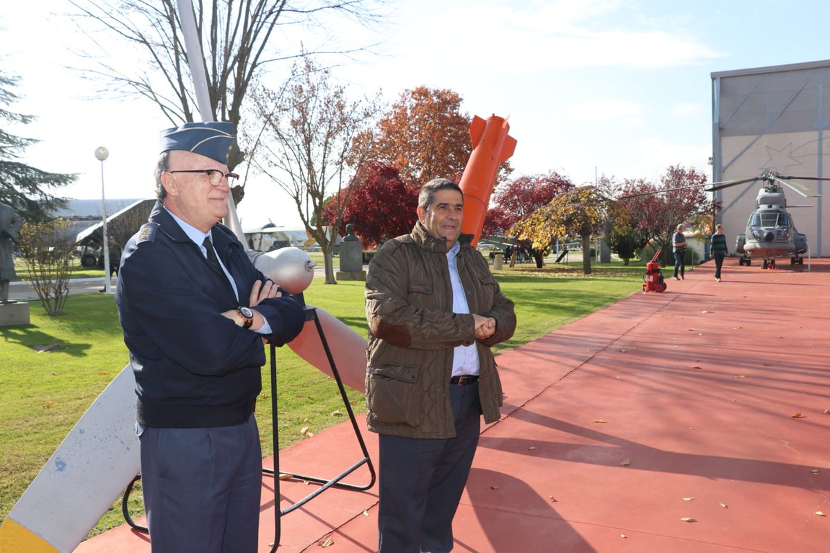 Arganda_Ayto's tweet image. Un centenar y medio de personas participan esta mañana en una visita al Museo del Aire, dentro del programa de actividades de la Semana de la Ciencia y la Innovación, organizada por la Concejalía de Turismo que dirige Irenio Vara. Más información facebook @Arganda_Ayto